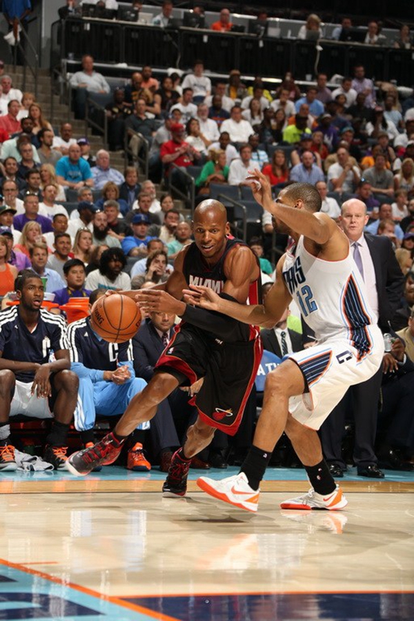 正是他在联 正是他在联